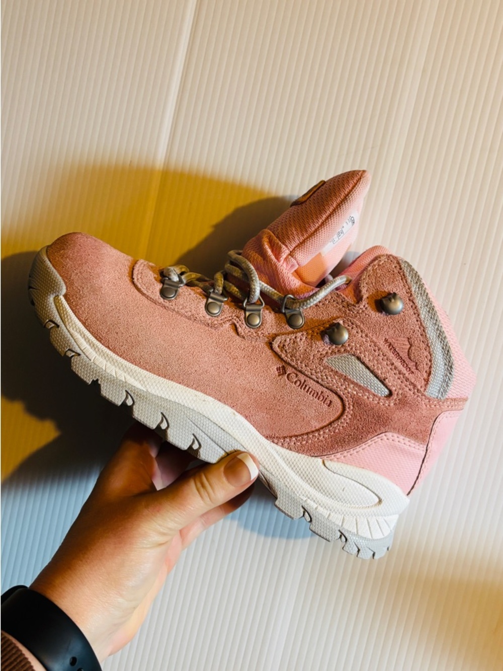 New Columbia Rose-Pink Suede Outdoor hiking Boots size 6 1/2 - Picture 11 of 11